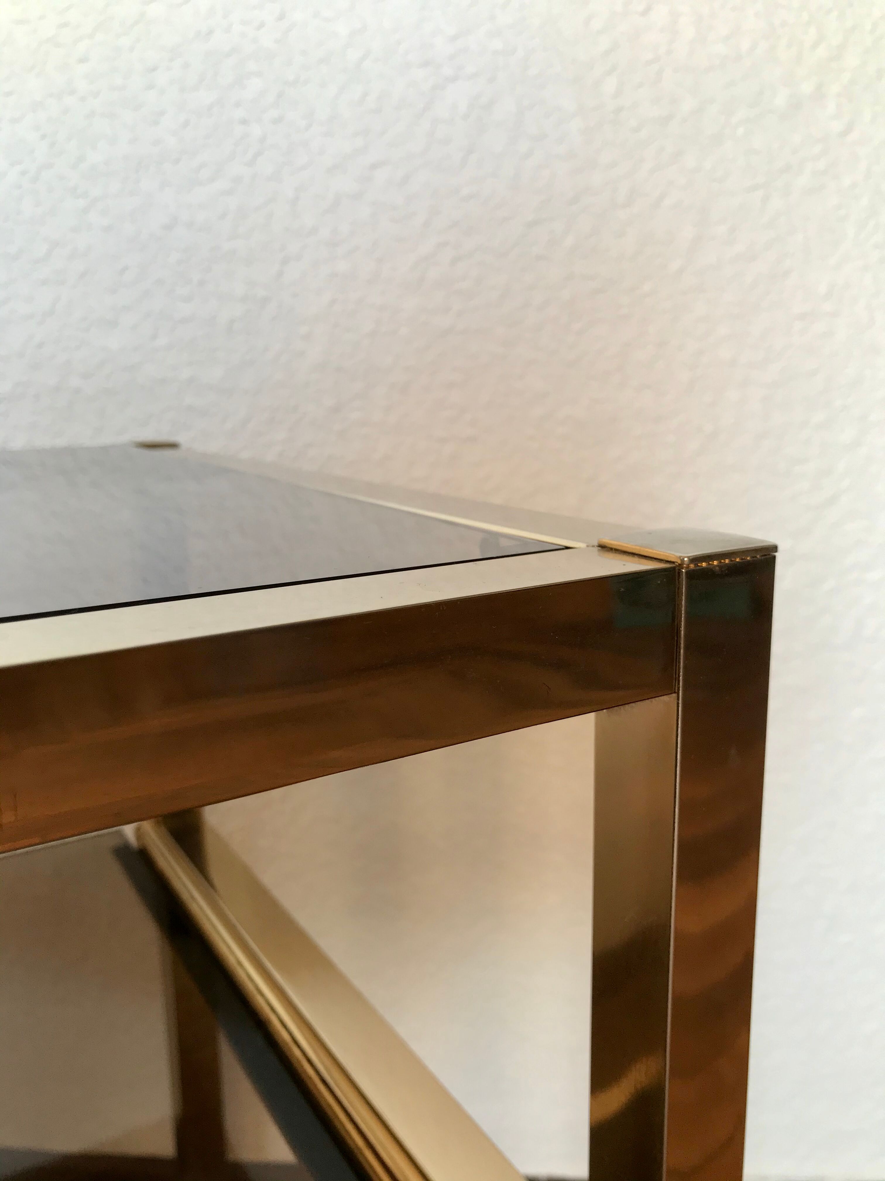 Golden aluminium dressing table