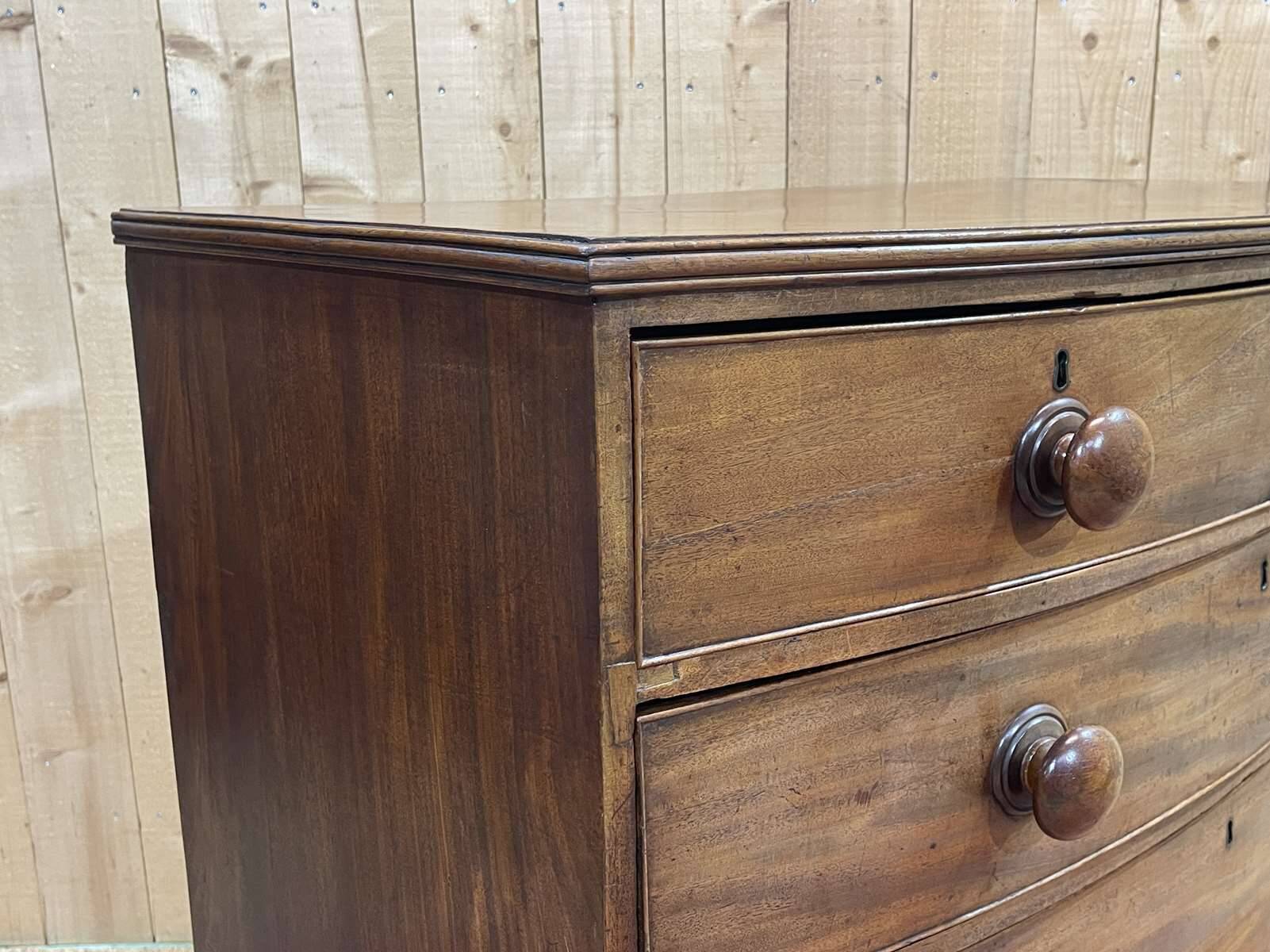 19th century Victorian mahogany chest of drawers