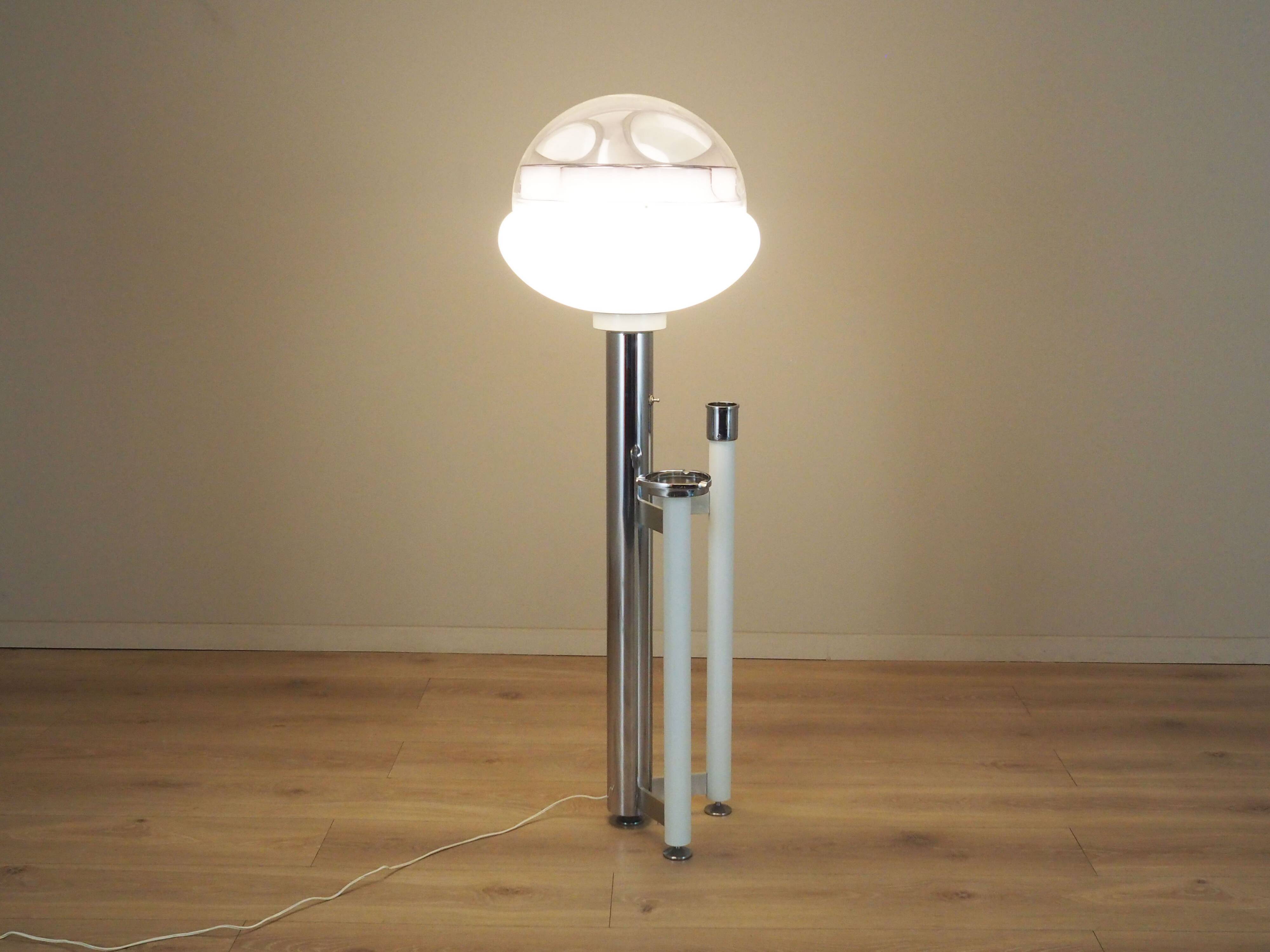 Floor lamp with ashtray, Space Age design, 1960s, production: Italy