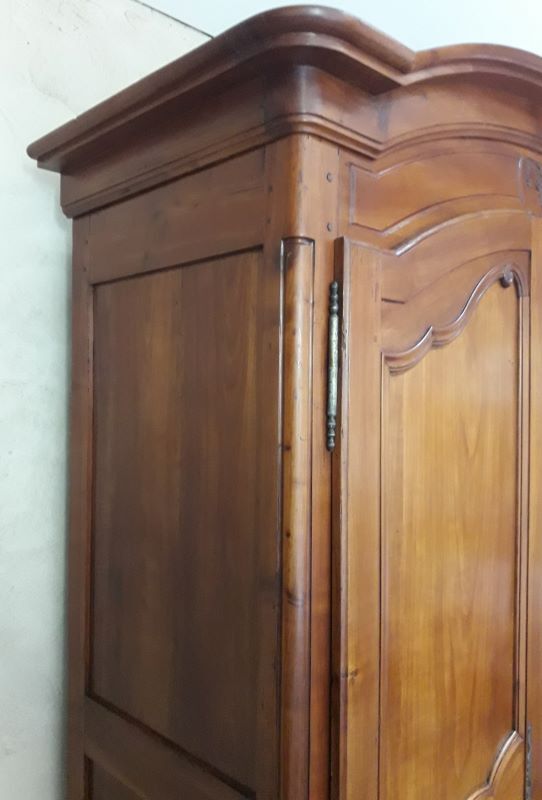 Cherry cabinet XIX° Louis XV