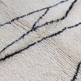 Moroccan berber wool rug 251 x 154 cm