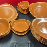 Set of orange rust table service from the 70s