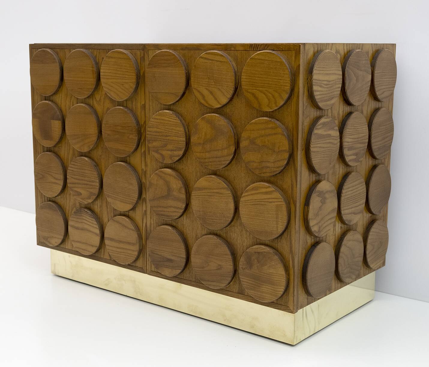 Brutalist Italian Chestnut Wood and Brass Bar Cabinet, 1970s