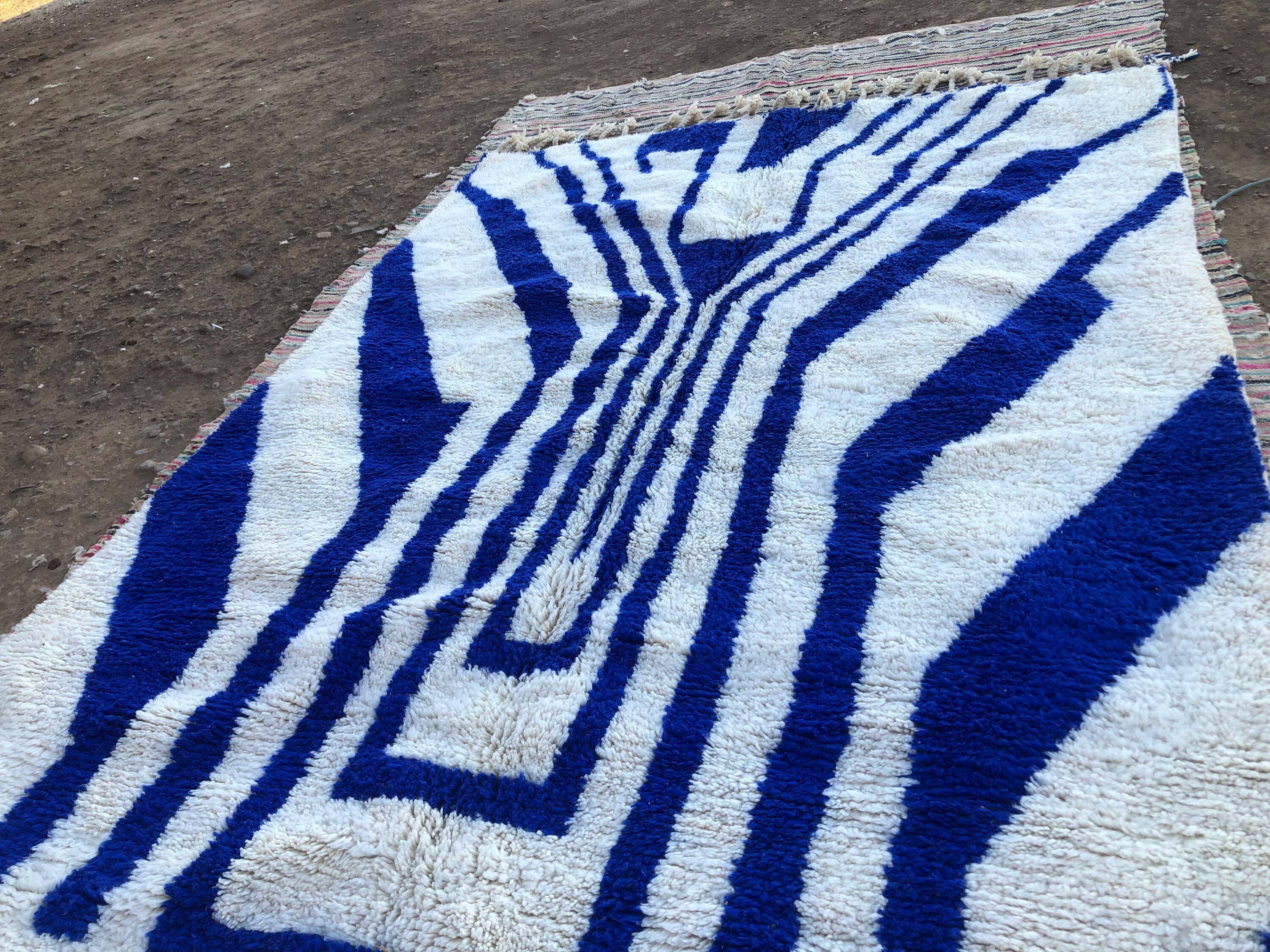Large handmade Berber rug 3 x 2 m