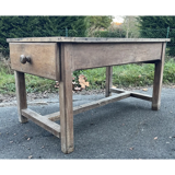 Farm table