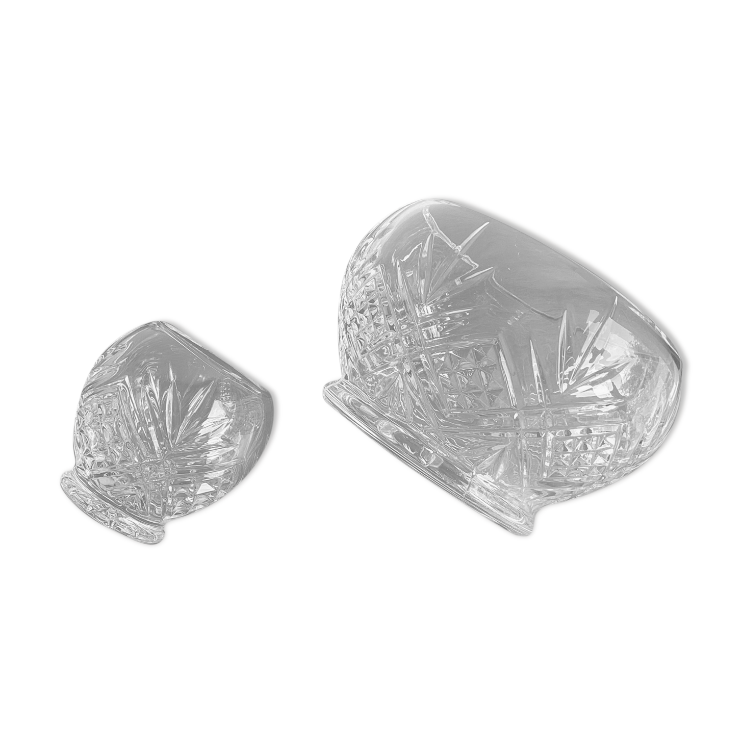 Set of 2 thick crystal candy cups