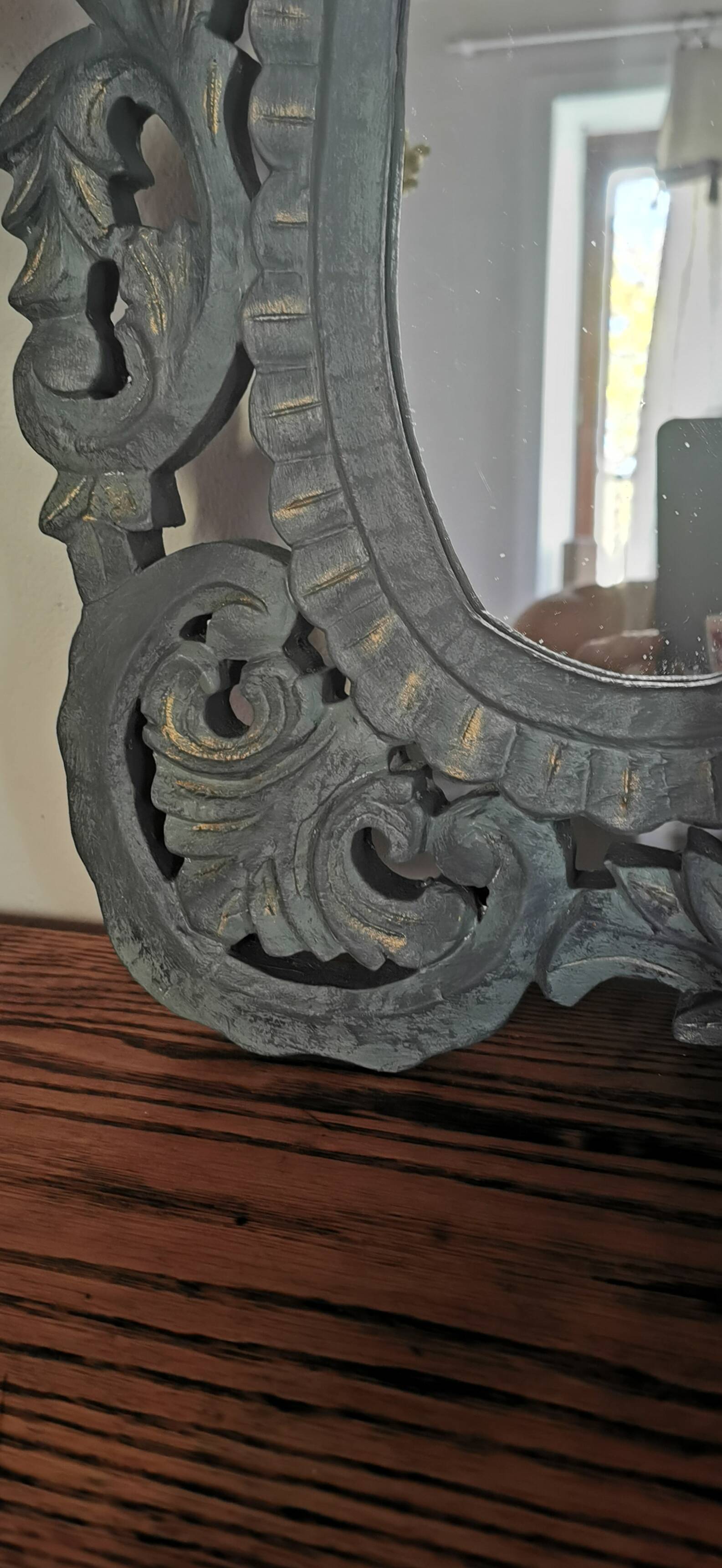 Miroir baroque en bois sculpté