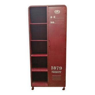 Armoire style industriel