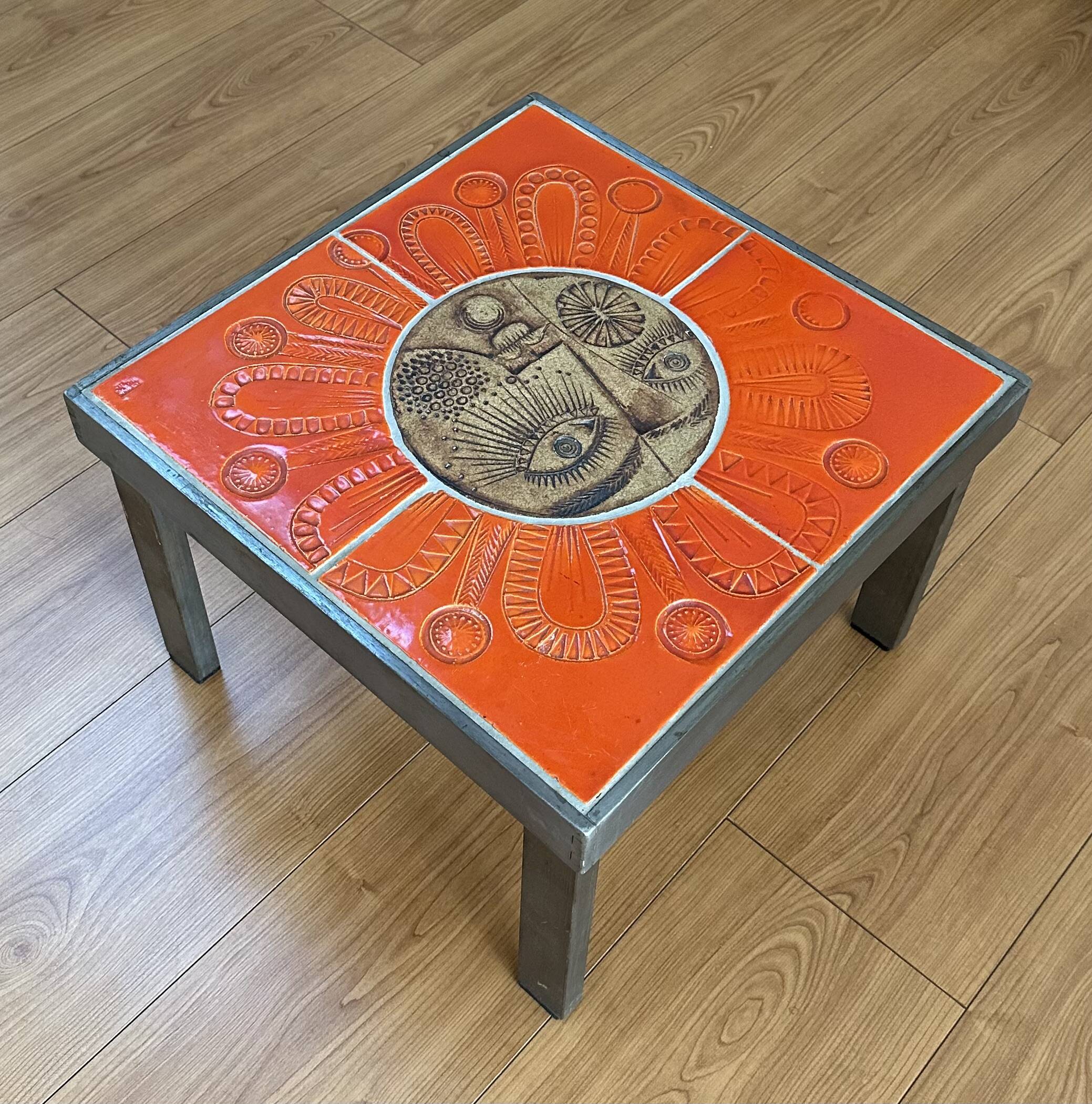 Coffee table end of sofa Roger Capron and Jean Derval ceramic 70s sun model