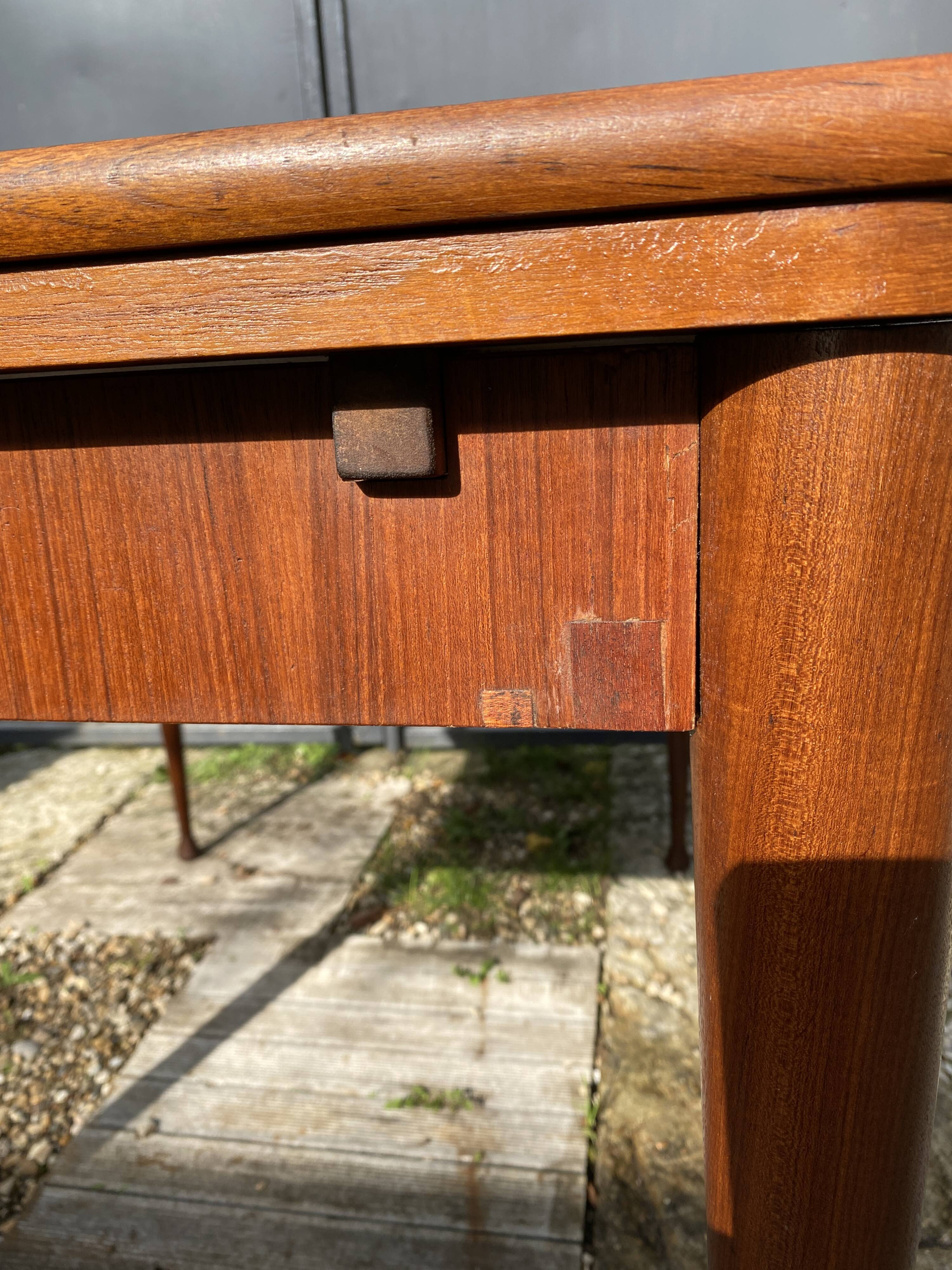 1960 scandinavian extension table