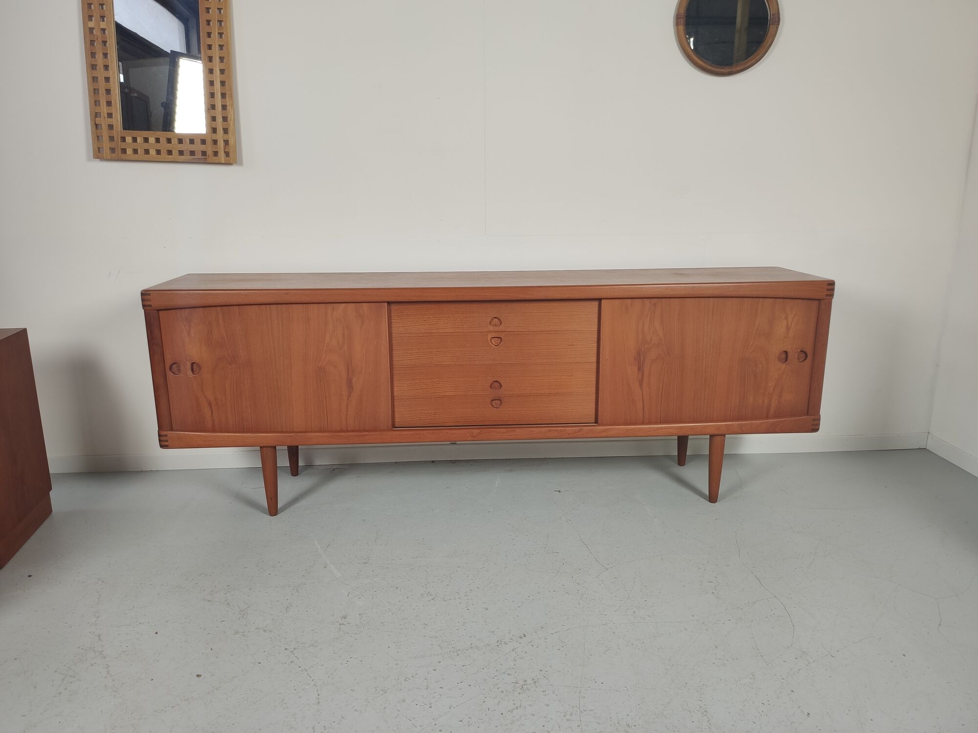 Enfilade en teck HW Klein pour Bramin made in Denmark 1960s