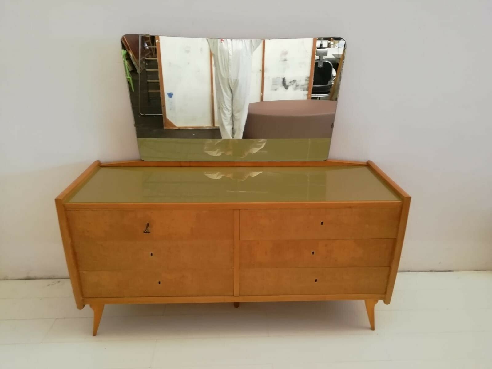 Commode pieds compas avec miroir italien des années 50