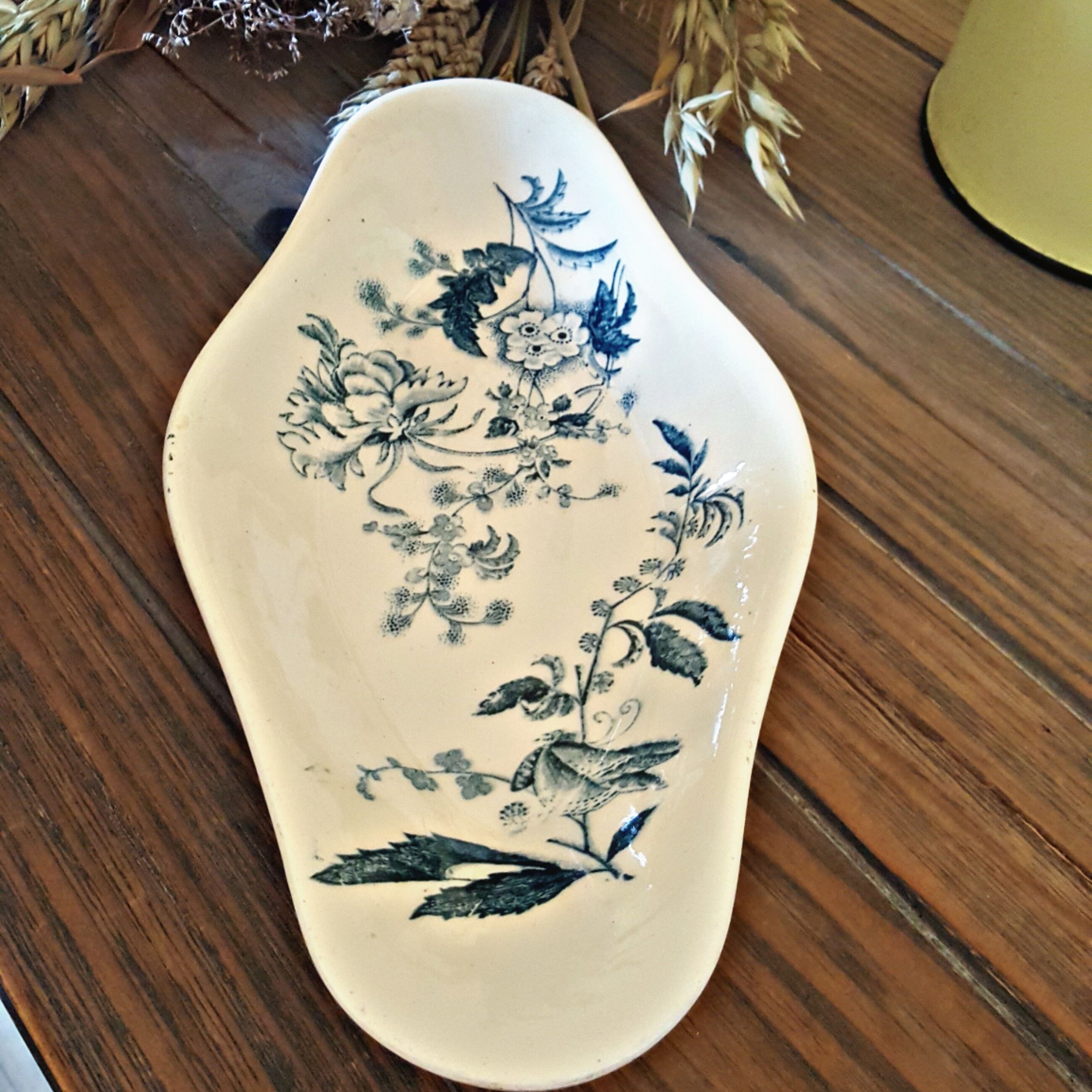 Ravier in longwy earthenware model Ycno blue floral decoration