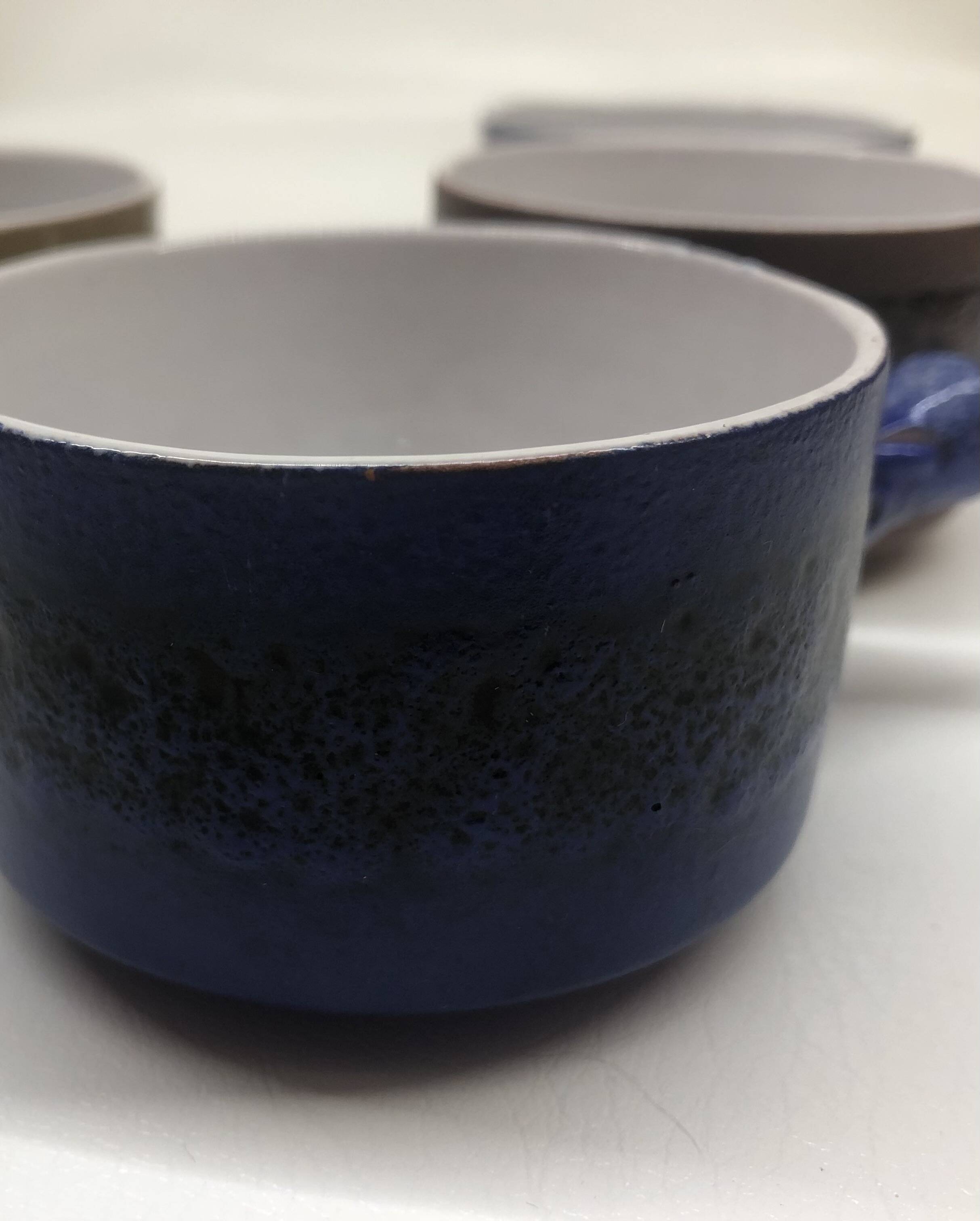 Set of 4 ceramic bowls