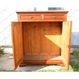 Low wardrobe with closet and drawers