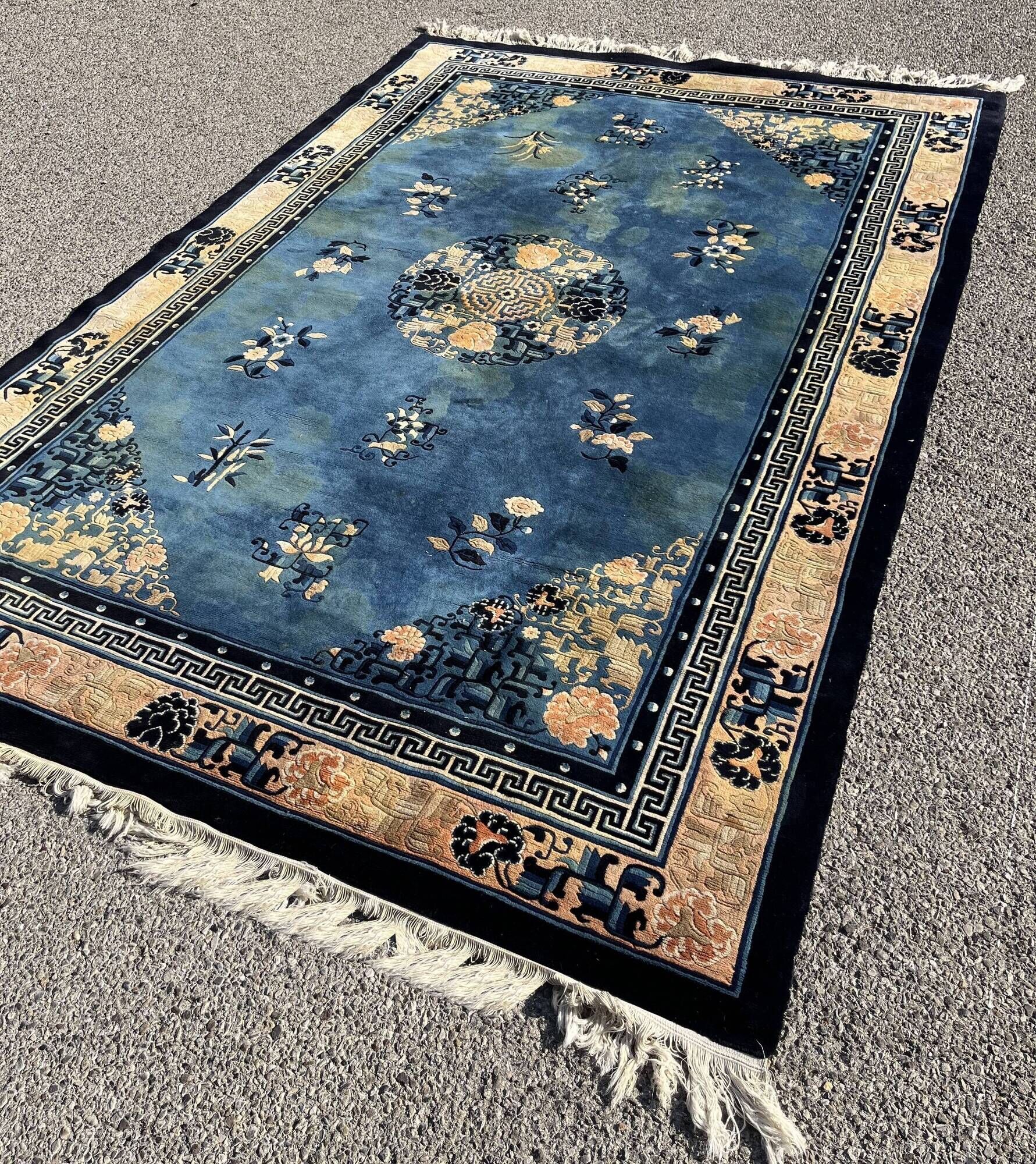Chinese carpet Pekin antik finish, handmade, 1.82 X 2.72  M