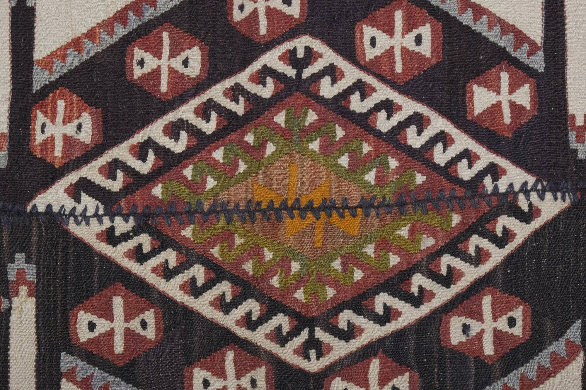Vintage Turkish kilim, handwoven, 150x363 cm.