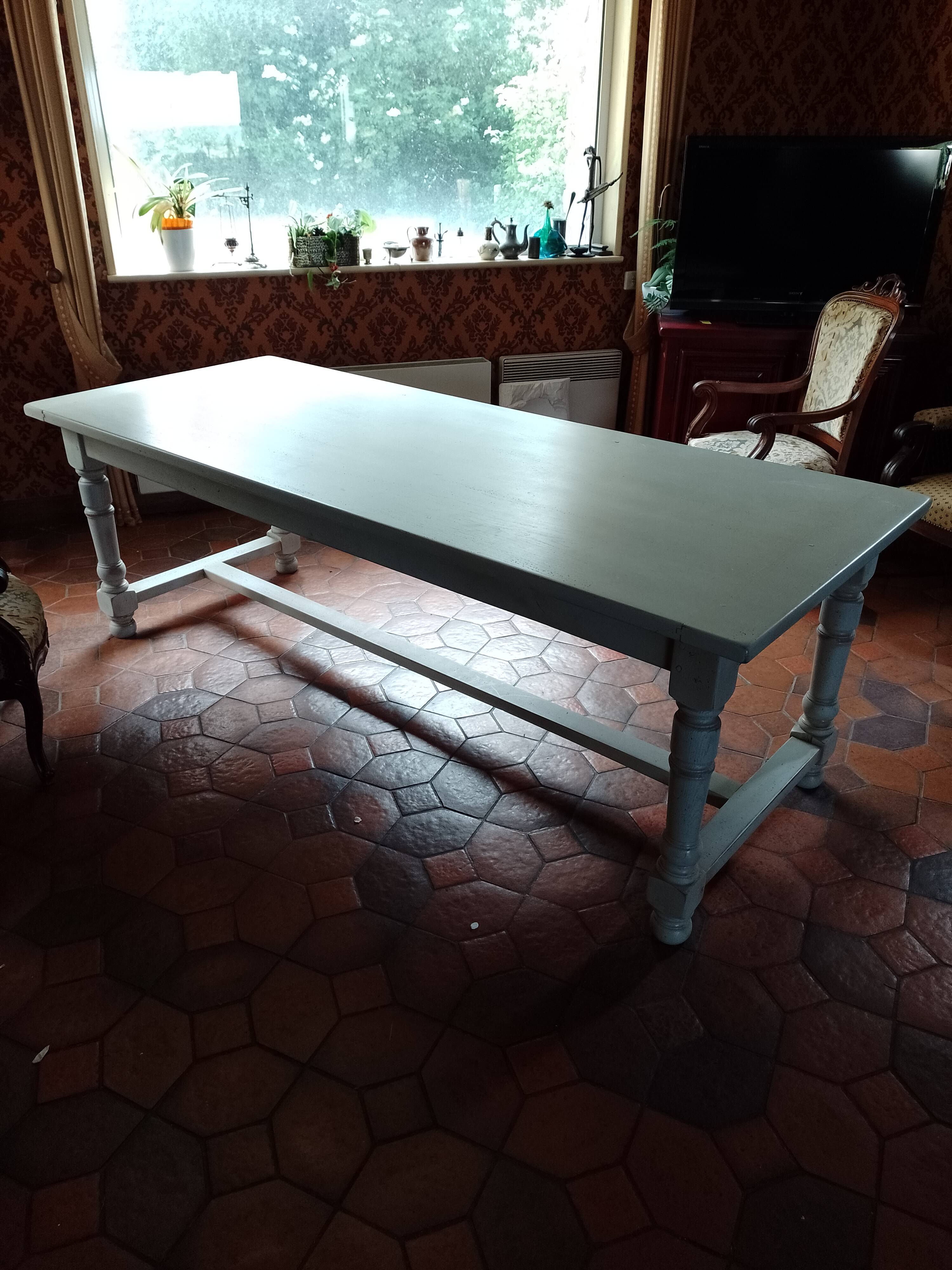 Antique solid oak farmhouse table with turned legs