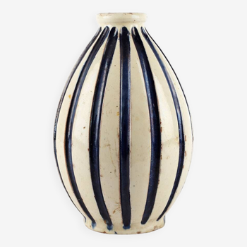 Ceramic Vase designed by Alex Bruel for Grimstrup Keramik Næstved, Denmark 1940’s.