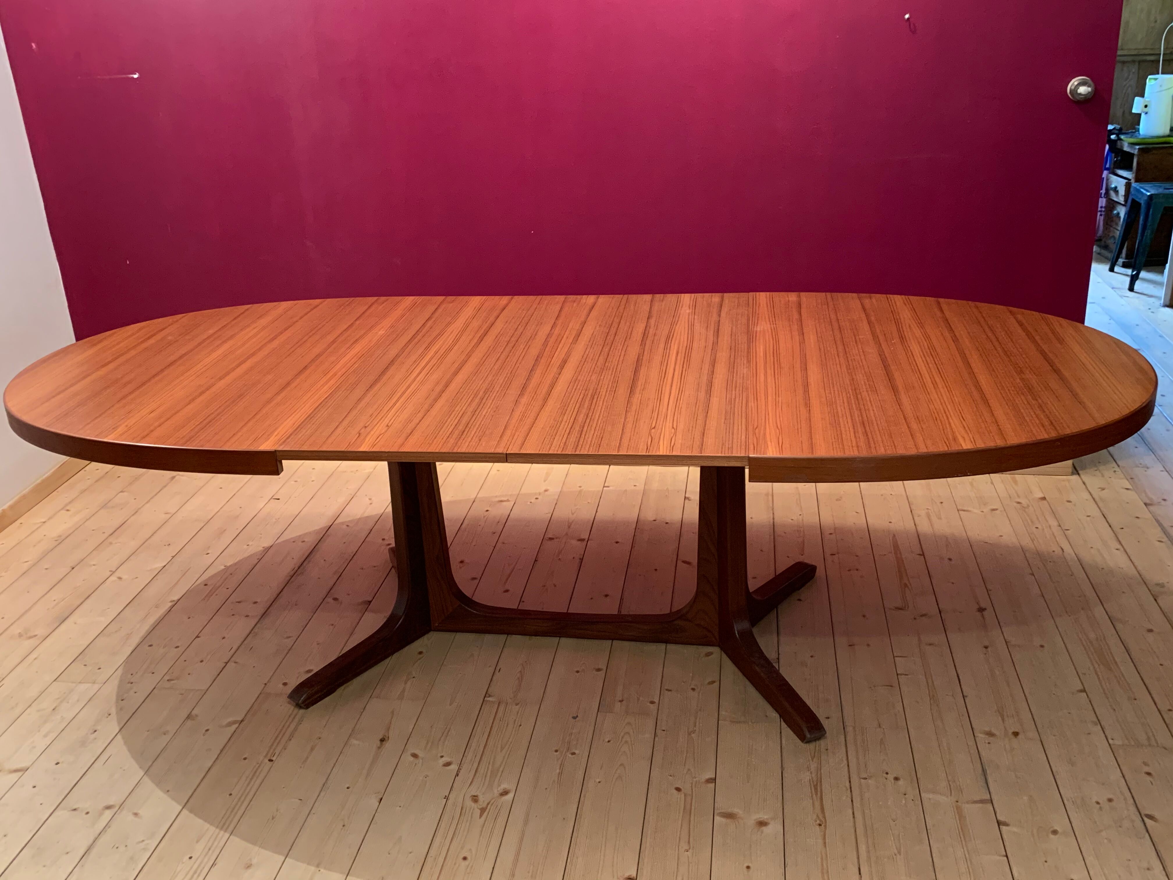 Rosewood dining table has 2 lengths Baumann Scandinavian style M-belfabrik