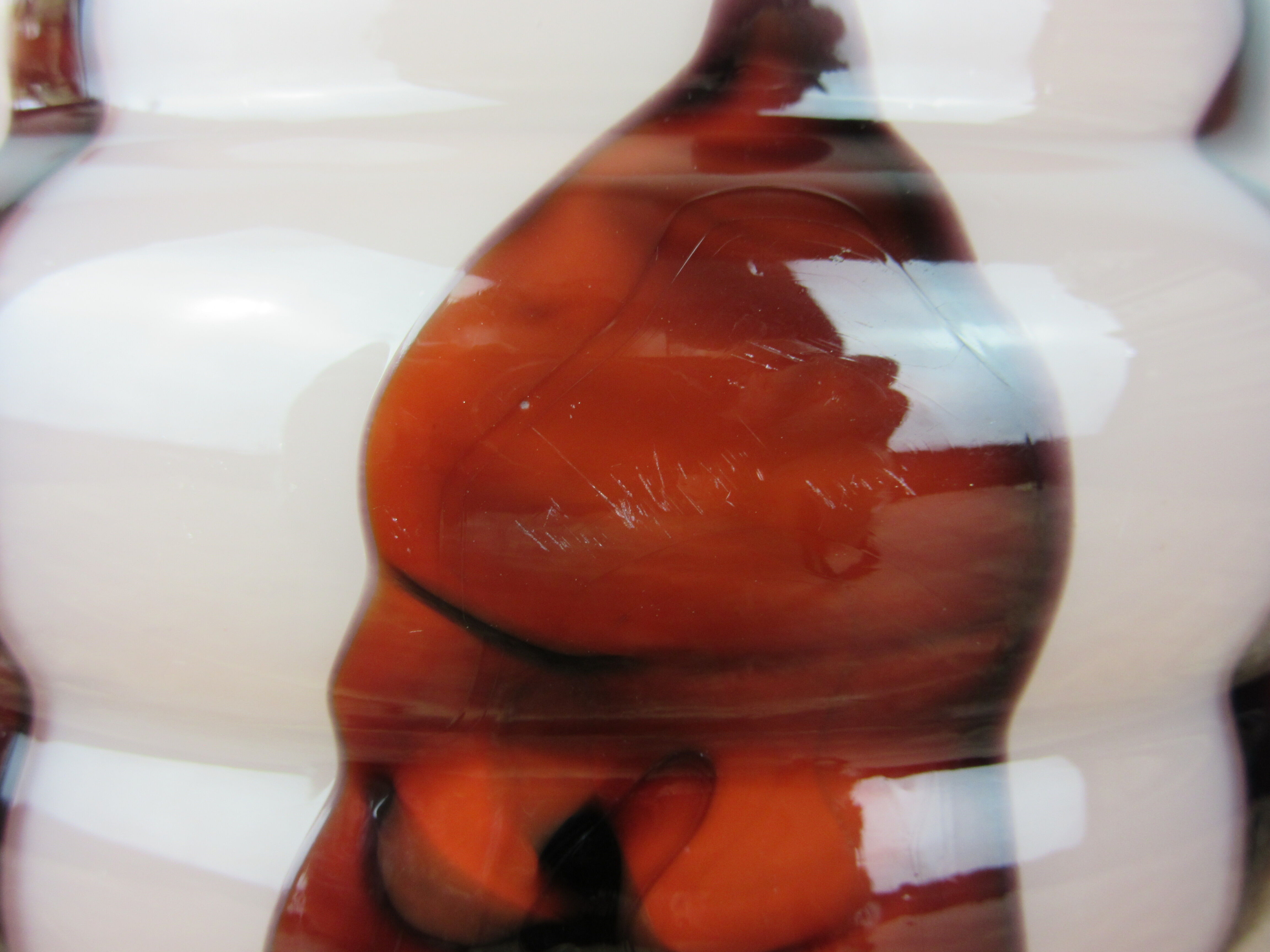Vase boule en verre soufflé