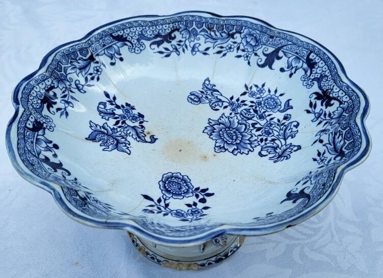 Longwy Chinese compote bowl 19th century salamanders