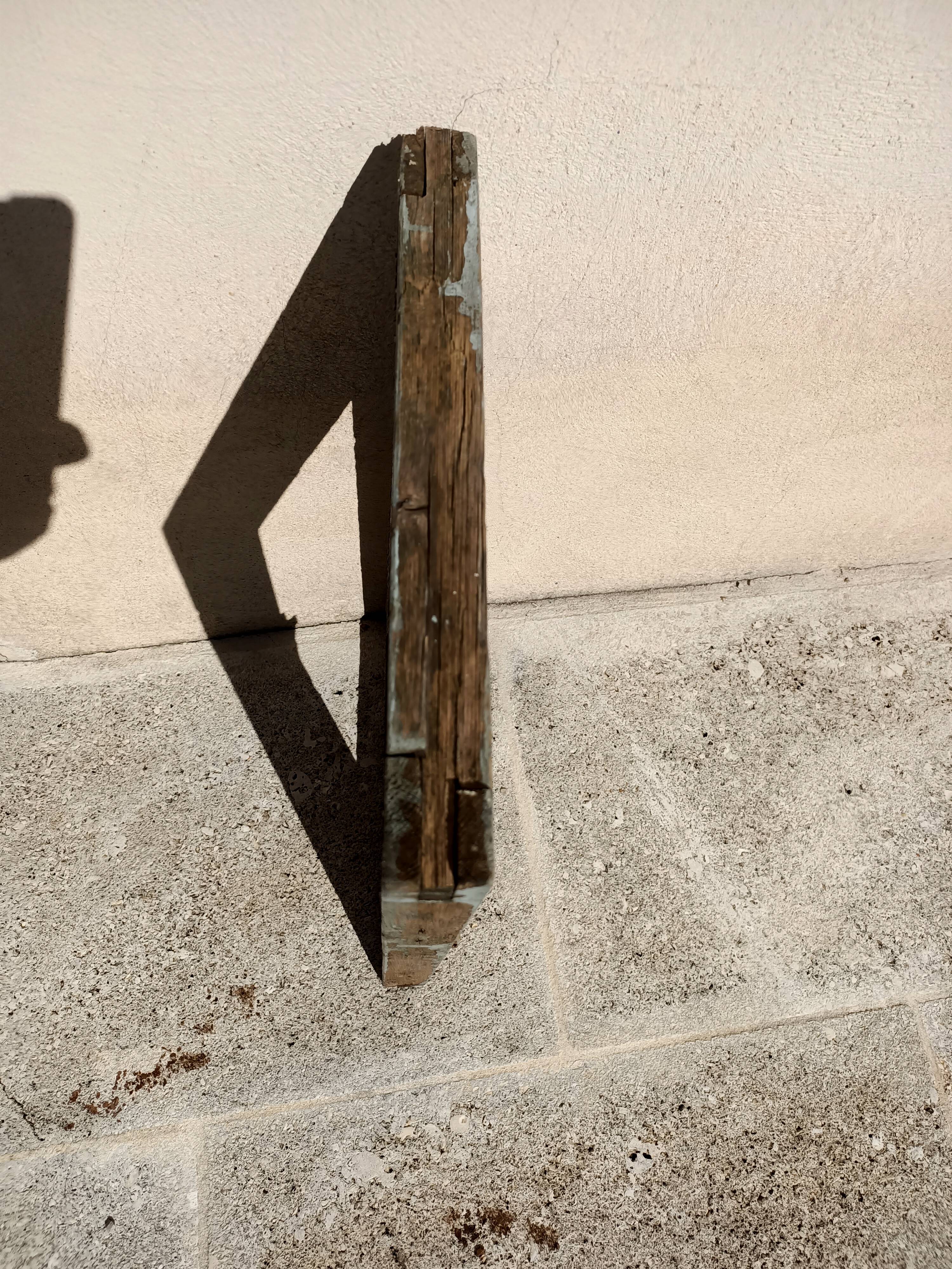 Old wooden fenestron 35x55 cm