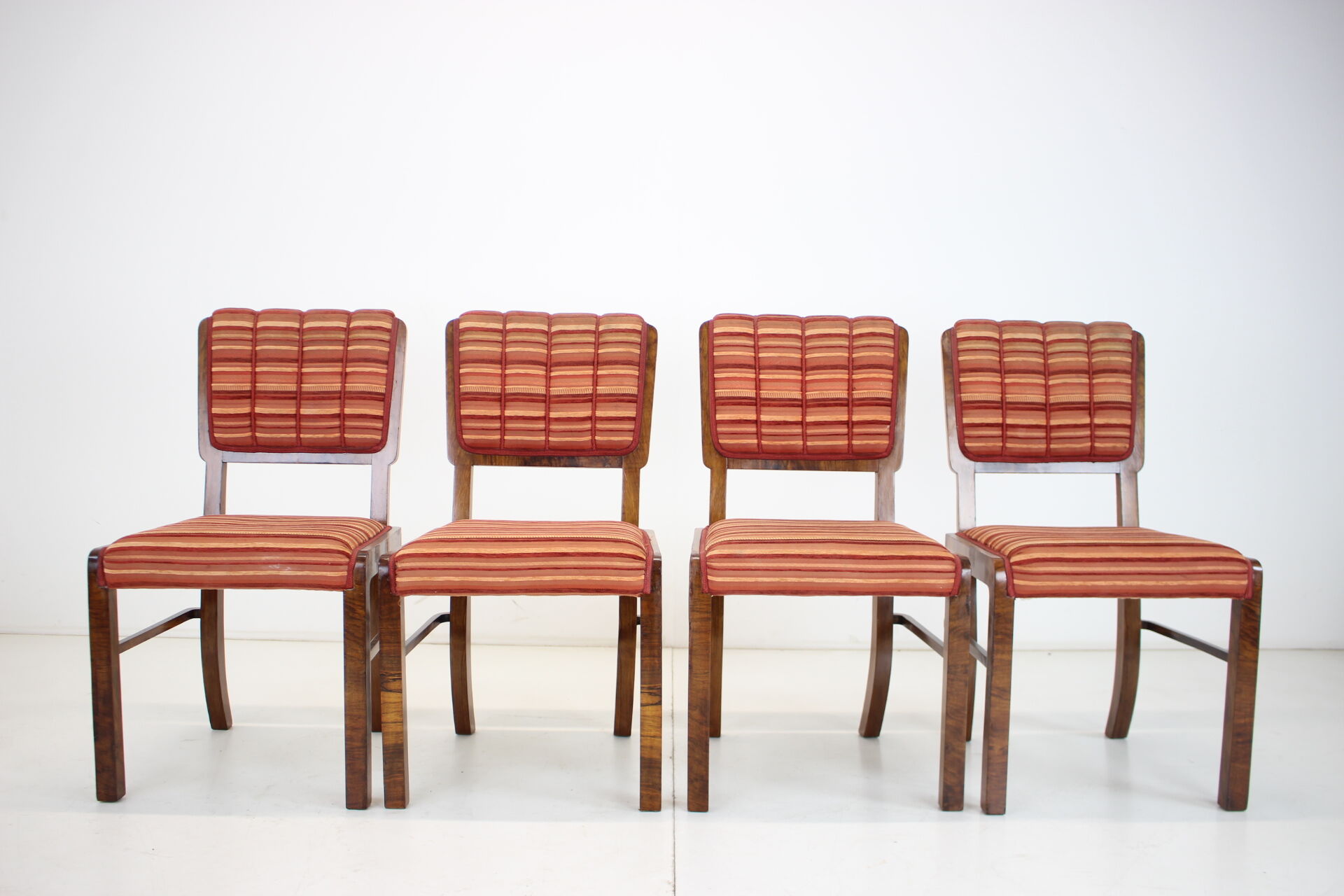 Ensemble des années 1930 de 4 chaises de salle à manger Art Déco, Tchécoslovaquie
