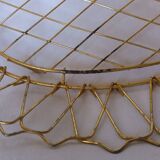 Flat gold metal and scoubidou basket basket