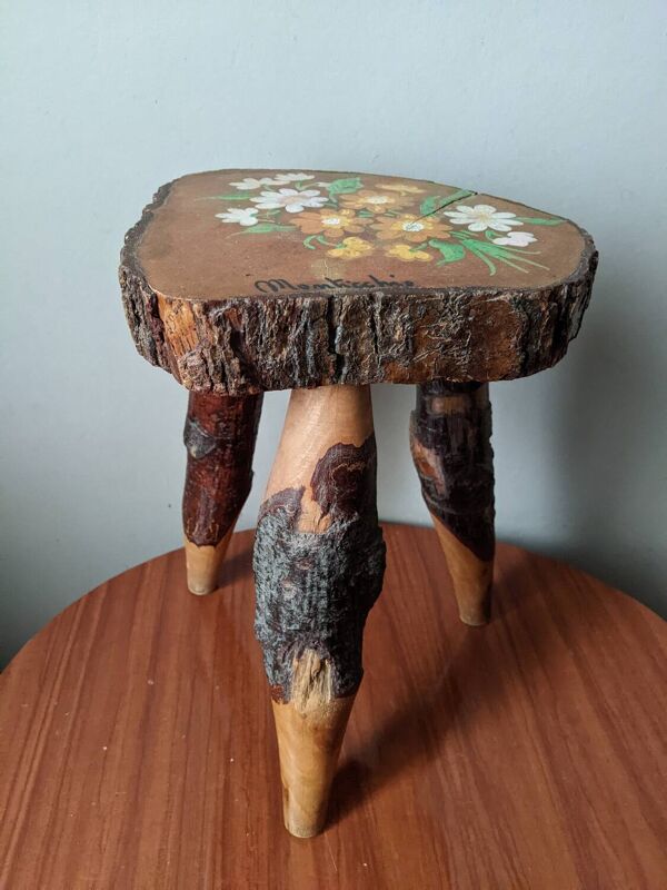 Tabouret tripode porte plante décor floral peint à la main