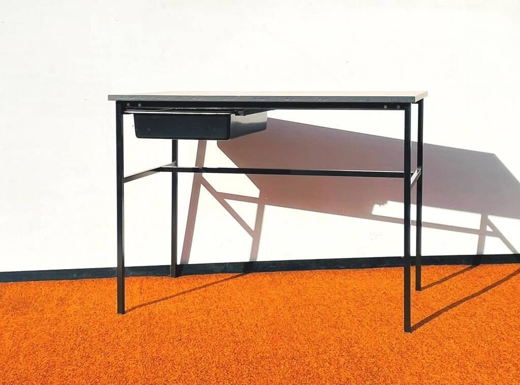 Junior desk by pierre guariche for meurop. vintage 60s desk.