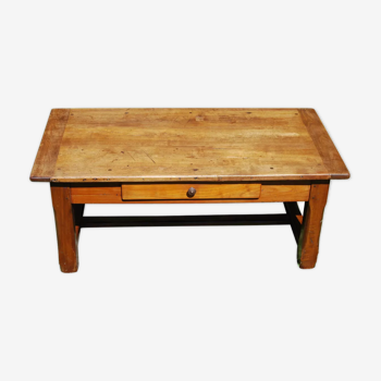 Table basse ancienne rustique en bois avec traverse et tiroir