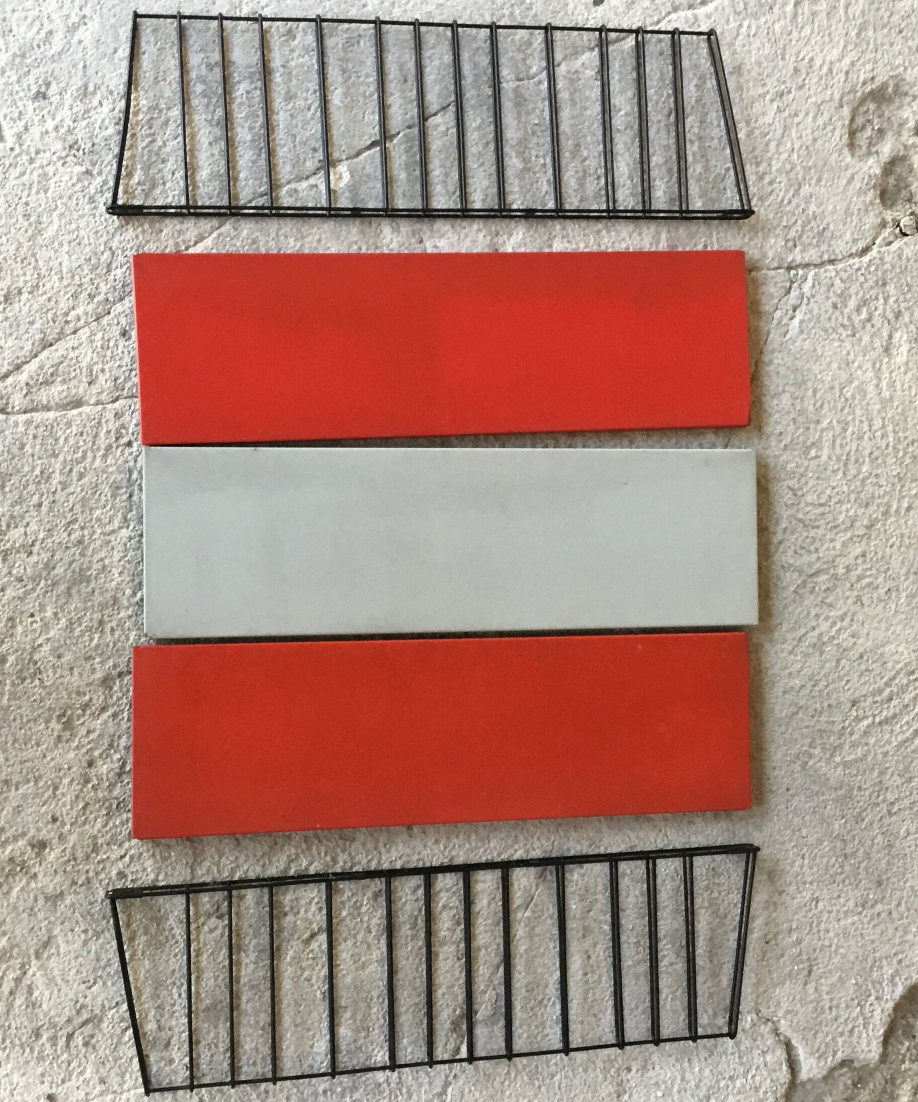 Etagère métallique  murale par Adriaan Dekker pour Tomado 1950