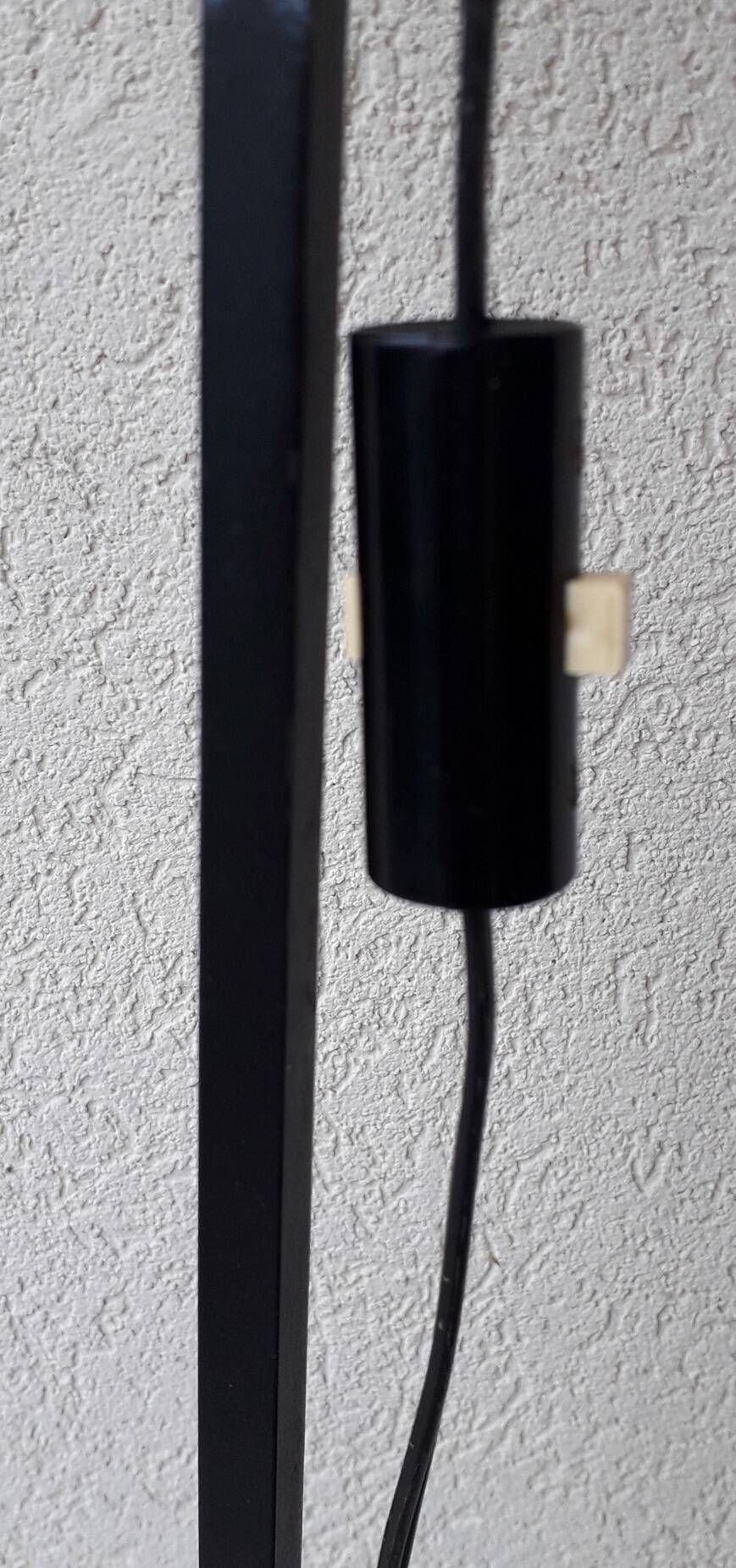 Minimalist iron floor lamp