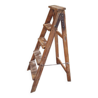 Escabeau peintre bois ancien repliable pour décoration extérieur ou intérieur 1940