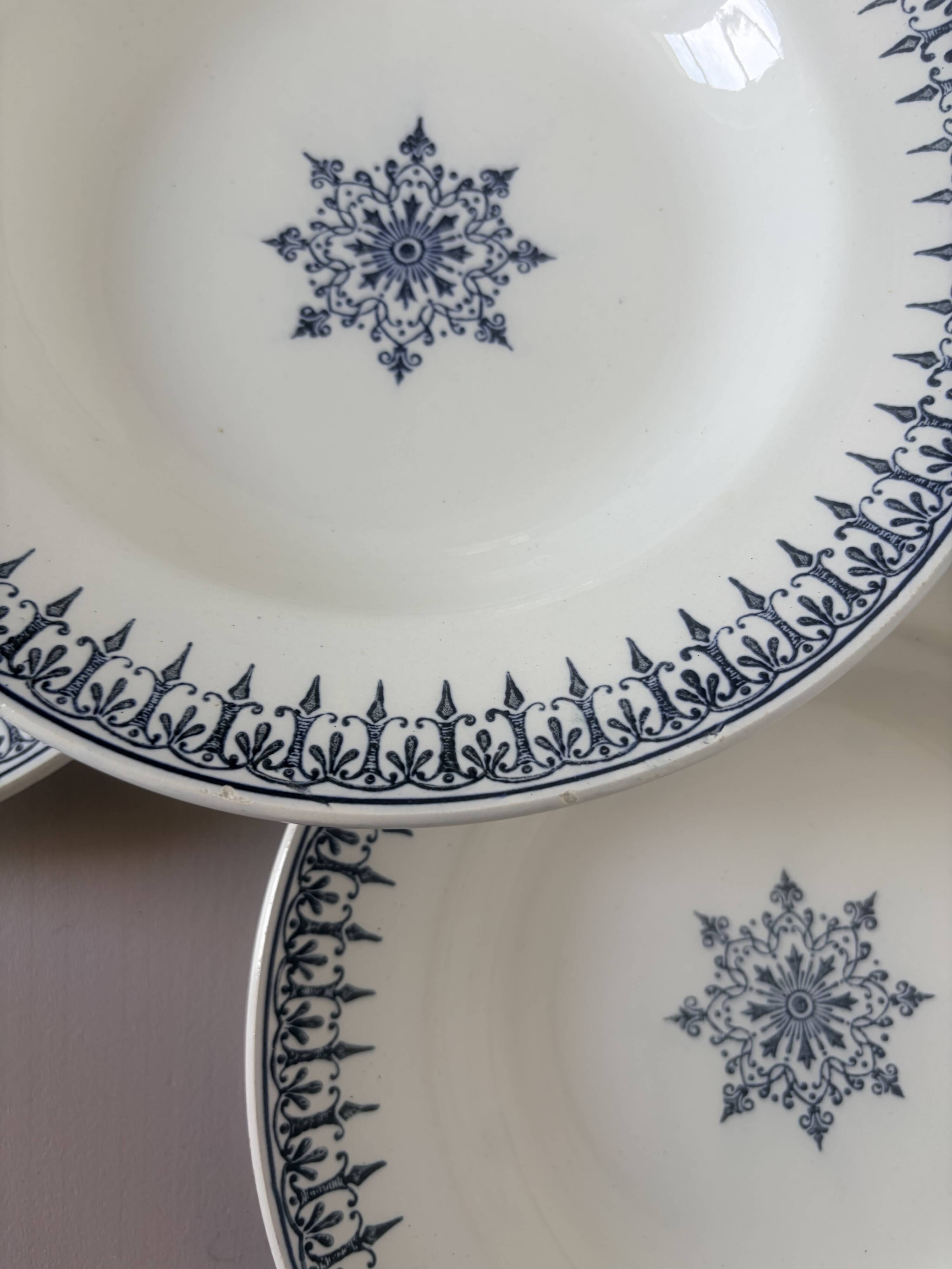 4 deep plates from St Amand model Primax 211240