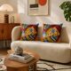 Housse de coussin brodée main en soie, motif abstrait