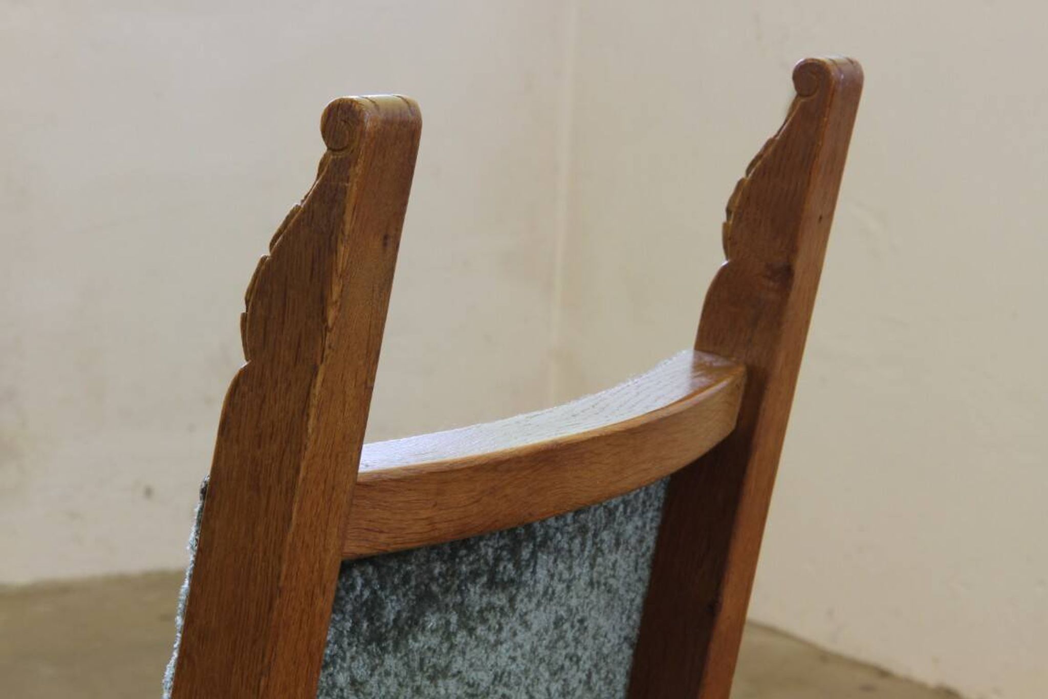 Vintage 1950s signature, solid oak dining throne chairs, Danish craftsmanship