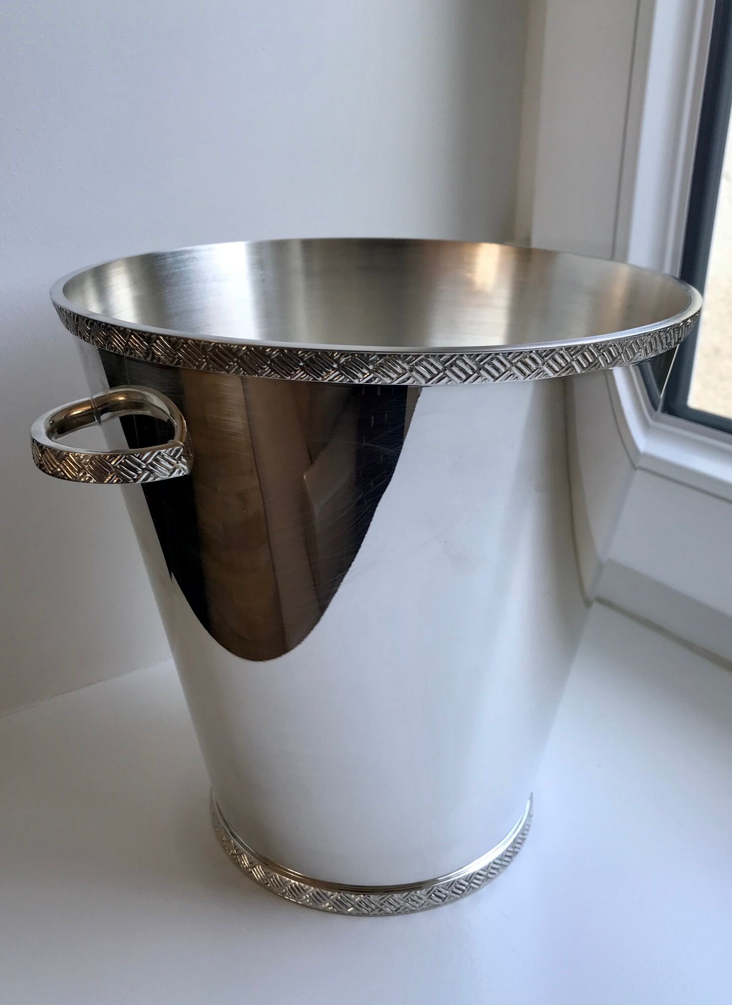 Saint Hilaire champagne bucket in silver metal