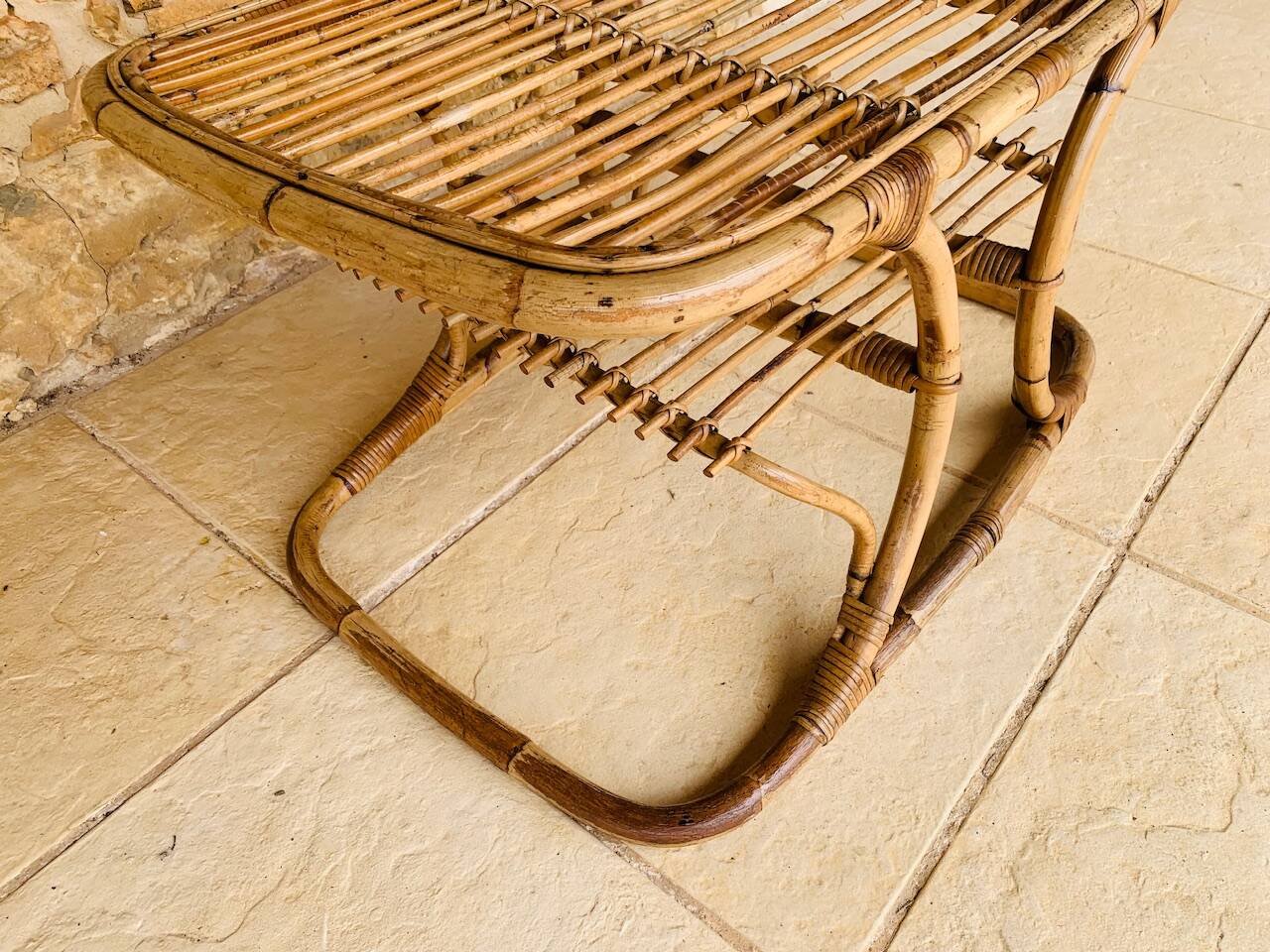 Table basse vintage en bambou et rotin dans le goût de Tito Agnoli, circa 1960