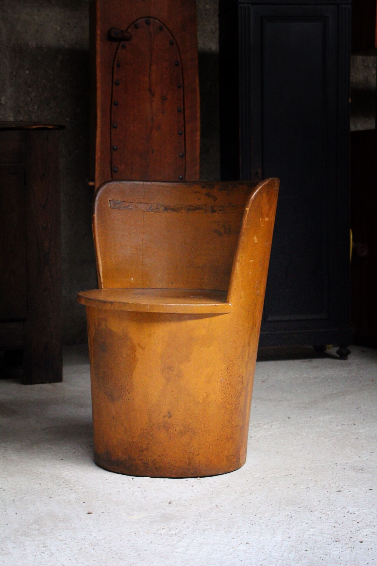 Trunk armchair Kubbstol Suede 1900