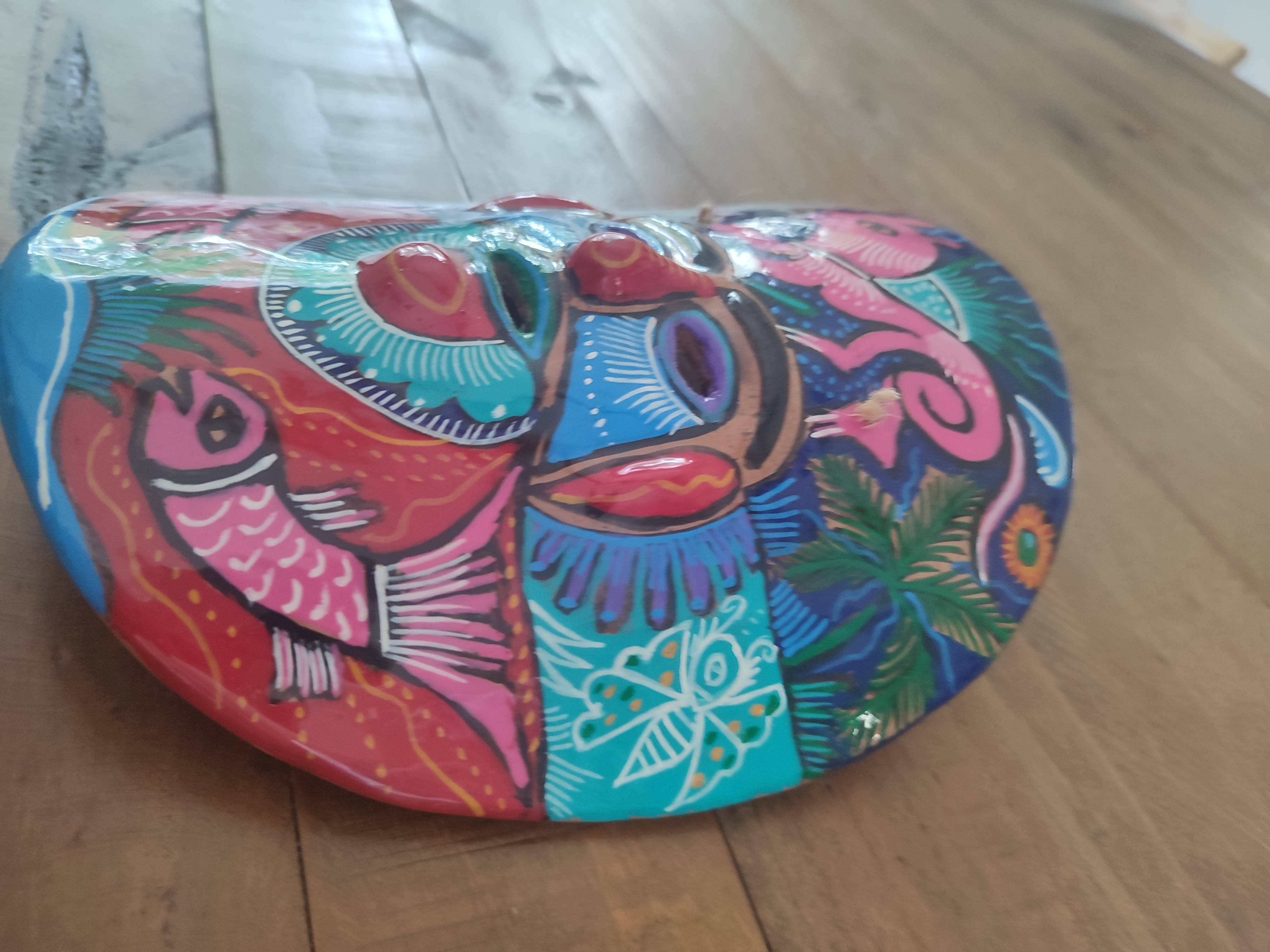 Masque mexicain peint à la main