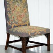 Paire de chaises Thomas Chippendale époque 1760 brodées sculptées