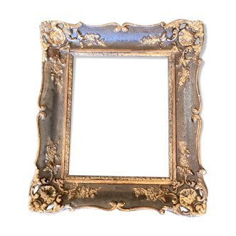 Old frame in wood and gilded stucco total dimension