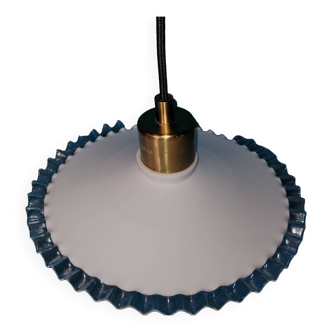 Vintage serrated opaline pendant light