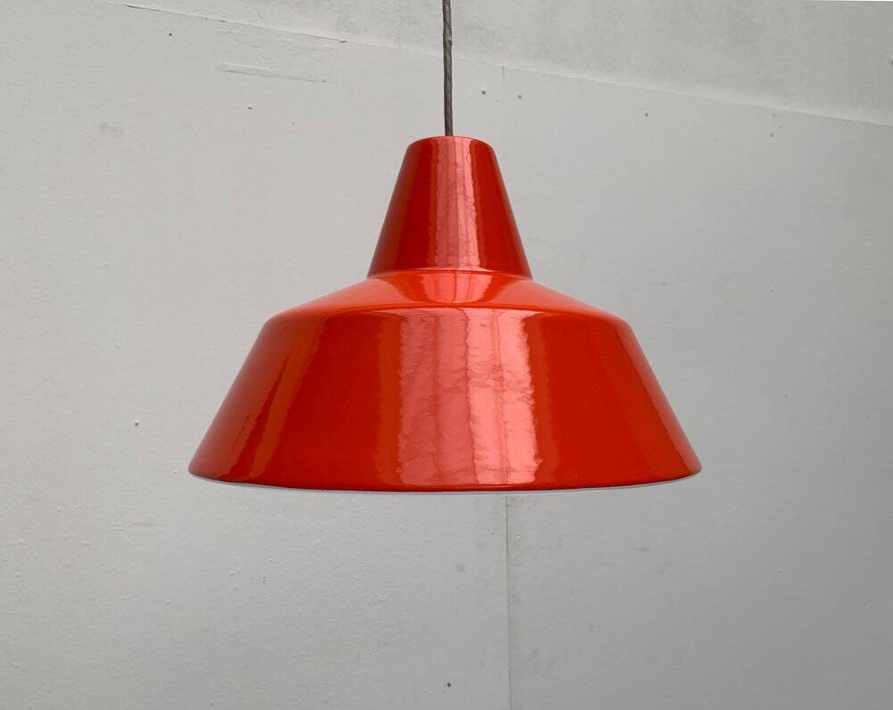 Suspensions Mid-Century danoise Emaille Amatur de Louis Poulsen, années 1960, lot de 3