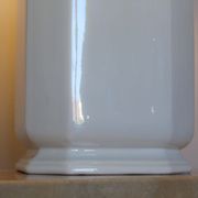 Lampe de table en céramique laquée blanche, Italie 1970s