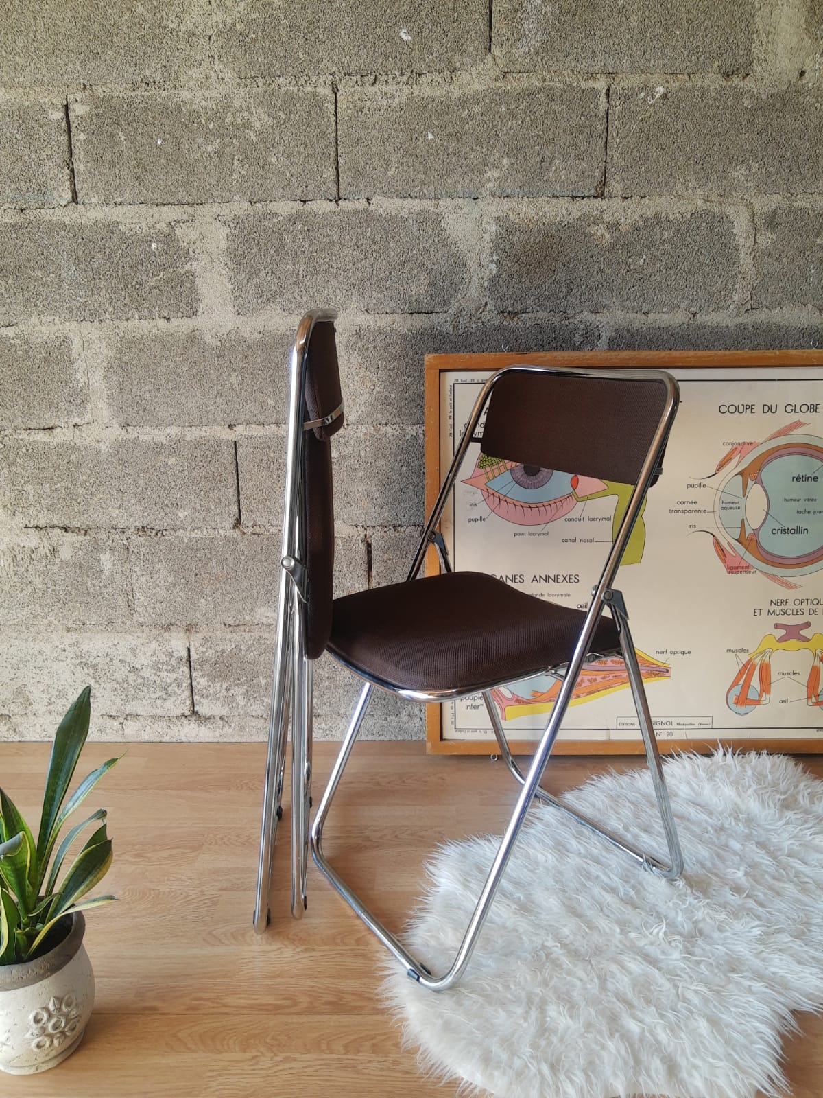 Set of two folding chairs in brown and metal fabric - vintage