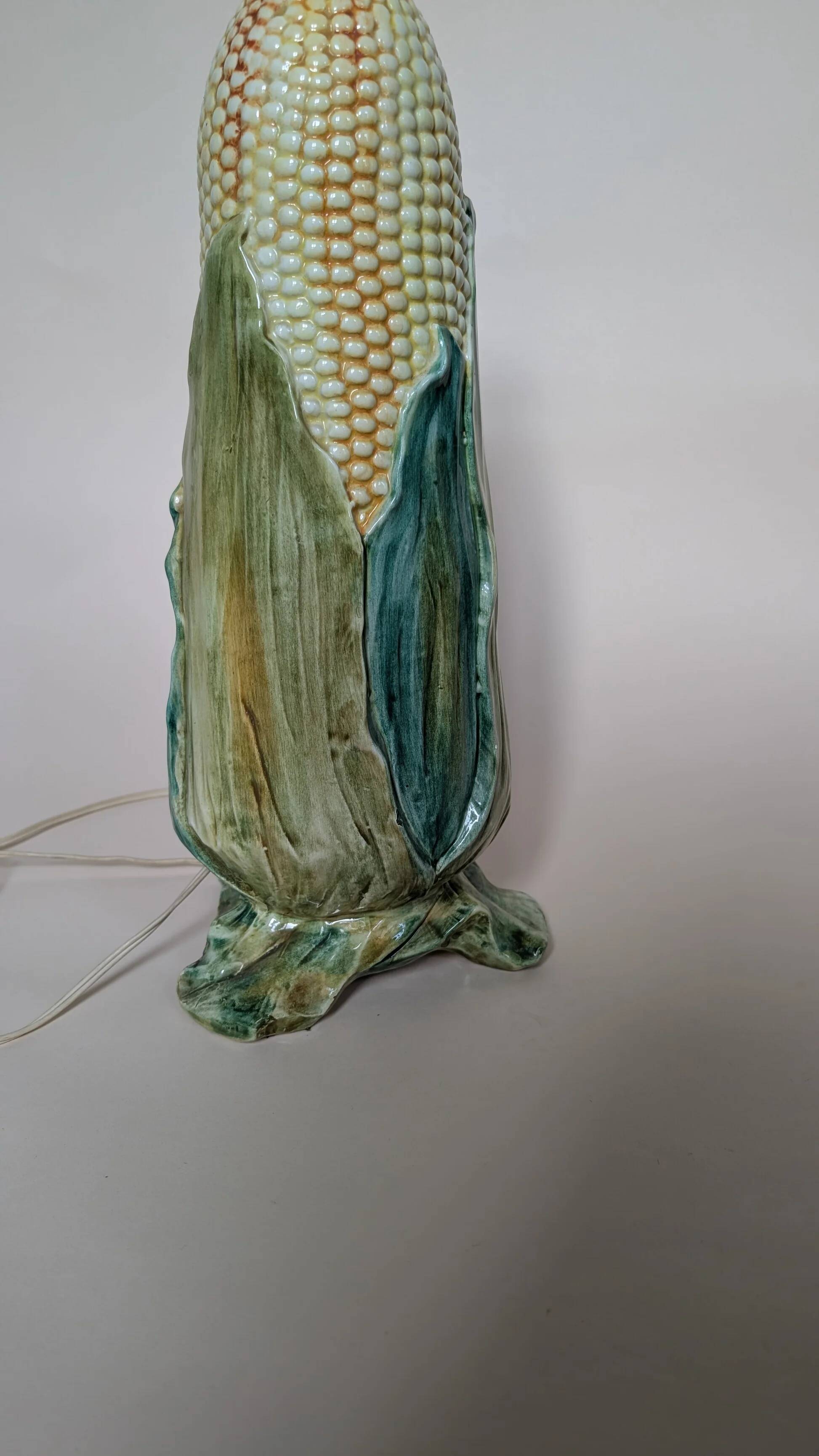 Corn cob lamp base