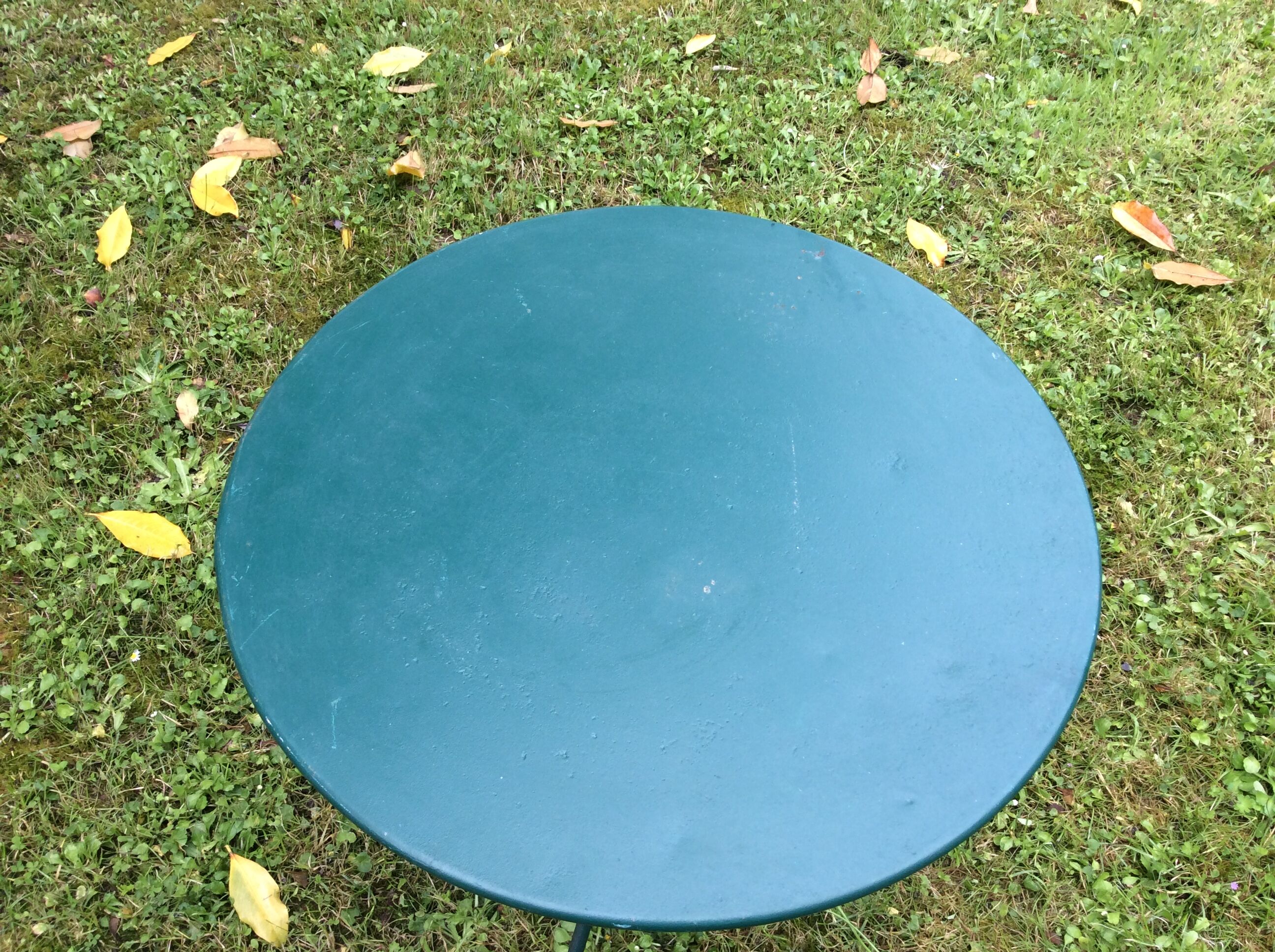 Garden table, folding gueridon